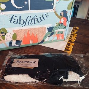 Bear paw combo set headband and pop top glove duo